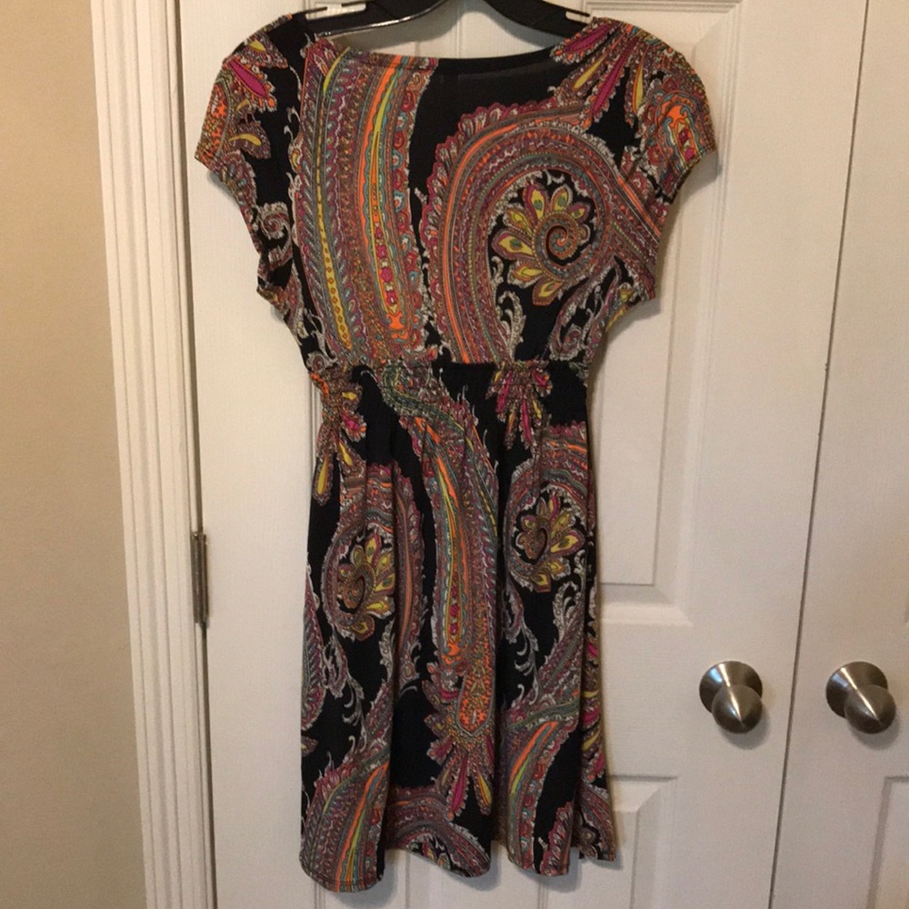 Dress - Picture 2 of 3